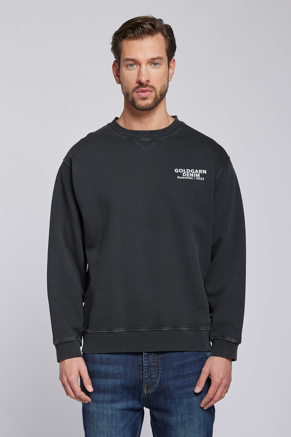 68 | THE VINTAGE QUEEN CREWNECK | VINTAGEBLACK GOLDGARN DENIM