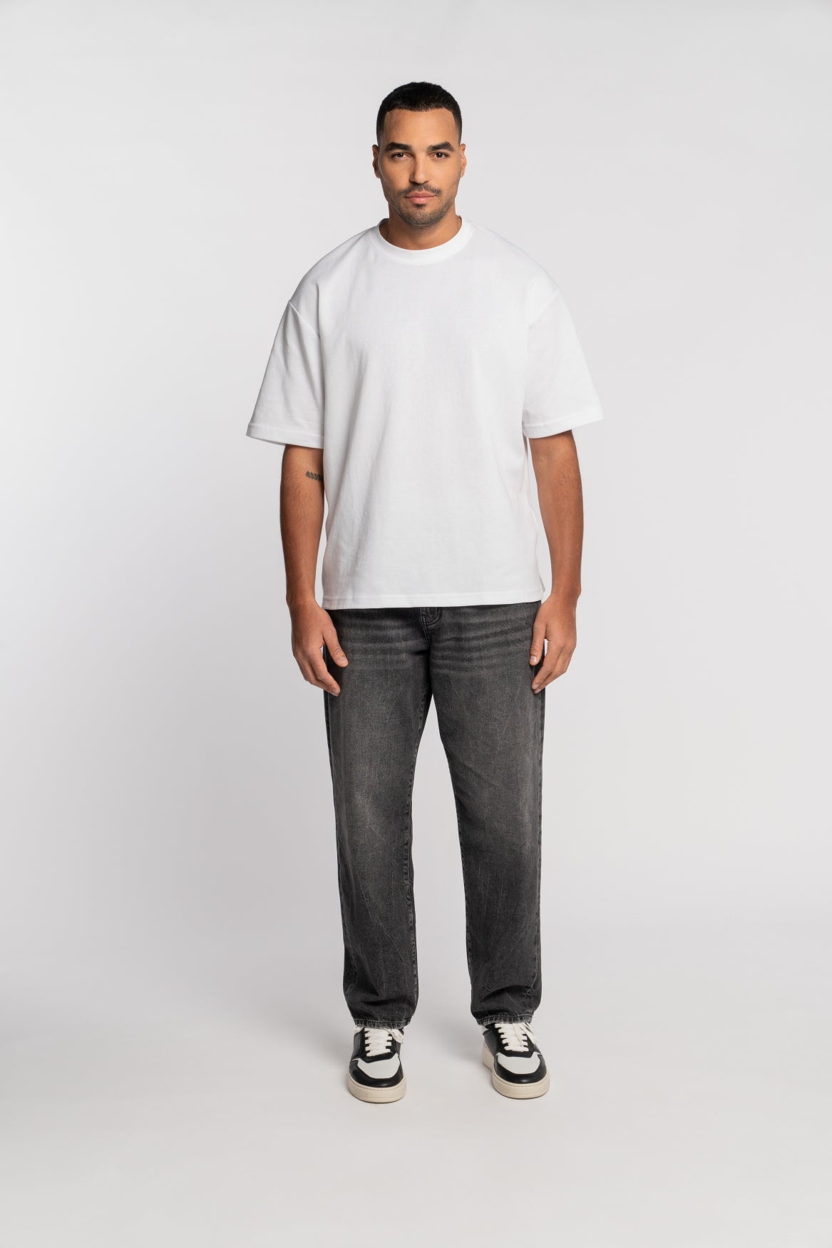 WALDPARK | LOOSE FIT | VINTAGEBLACK GOLDGARN DENIM