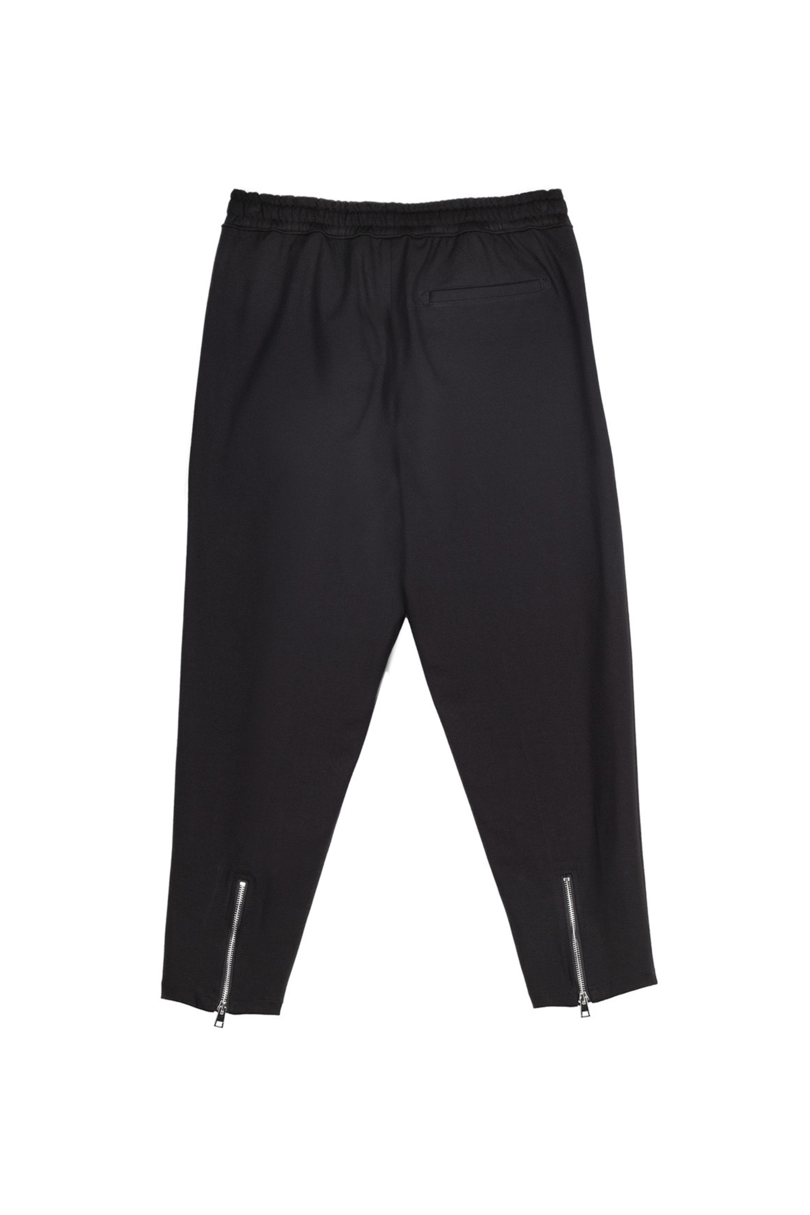 L1 | RELAXED CROPPED | BLACK