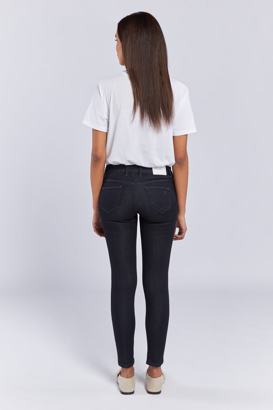 Color 1100 - 3 - GGW05970_Back.jpg