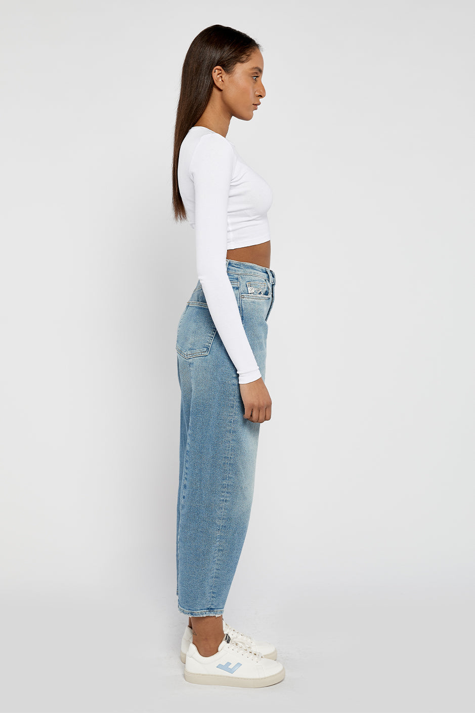 NECKARSTADT | MOM FIT | LIGHTBLUE