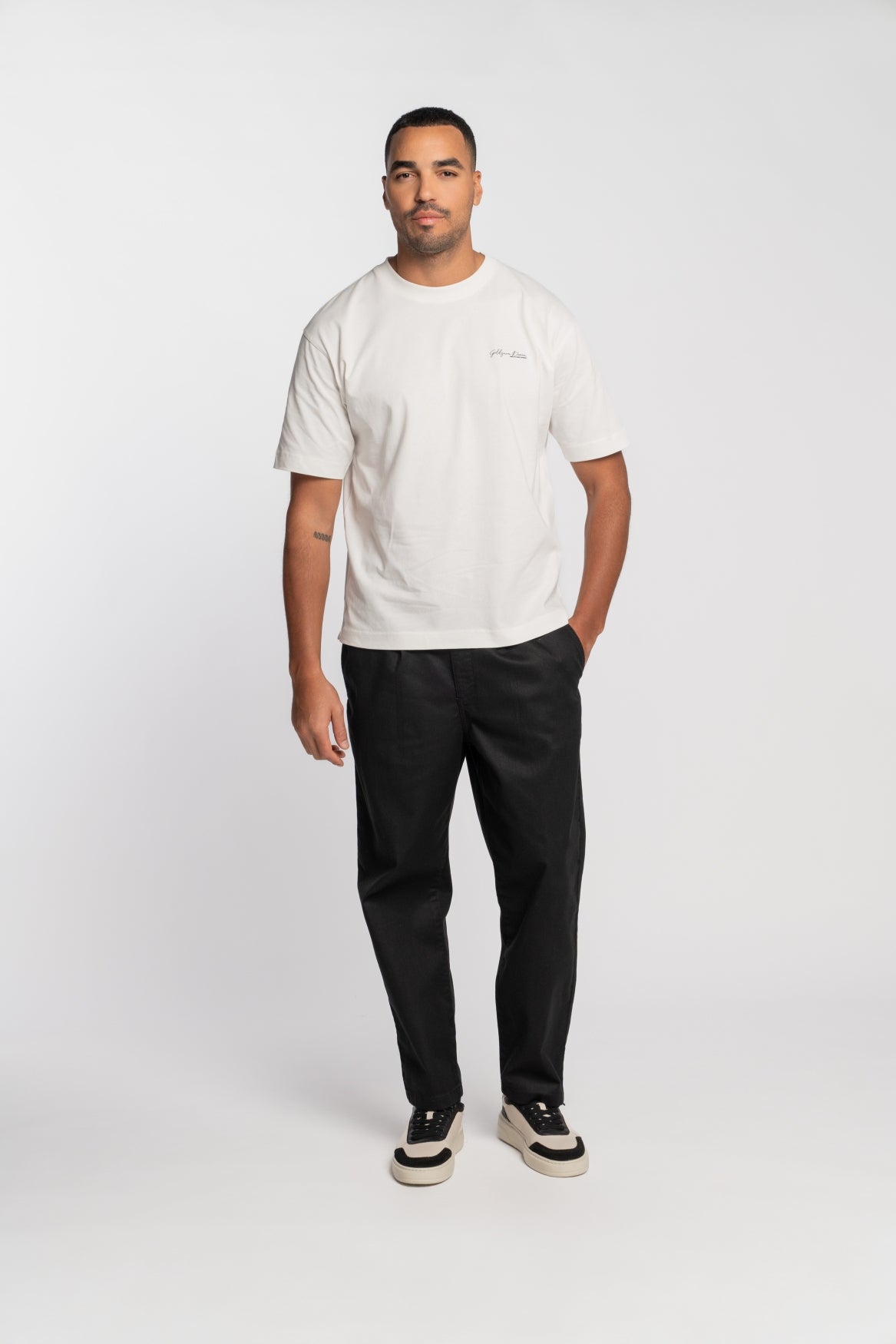 S1 | RELAXED FIT | BLACK