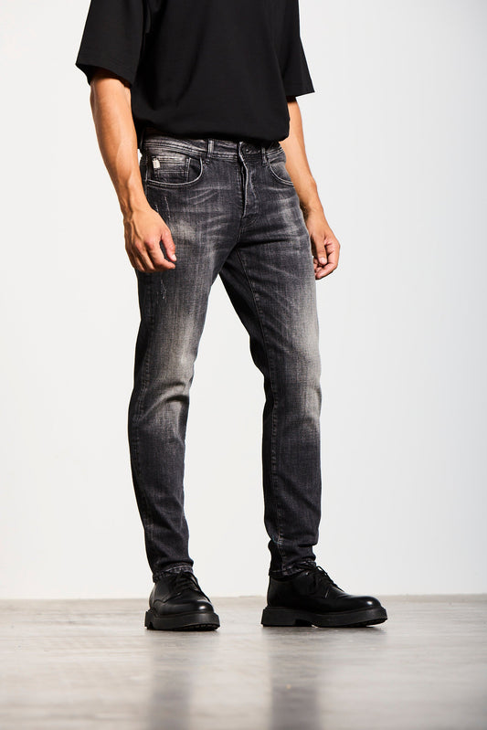 U2 | TAPERED FIT | VINTAGEBLACK GOLDGARN DENIM