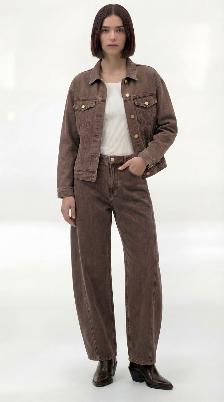 68 | THE SHAPED JACKET | LIGHTBROWN