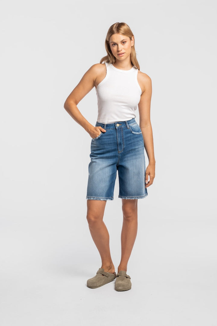 LINDENHOF | SHORT | MIDBLUE GOLDGARN DENIM